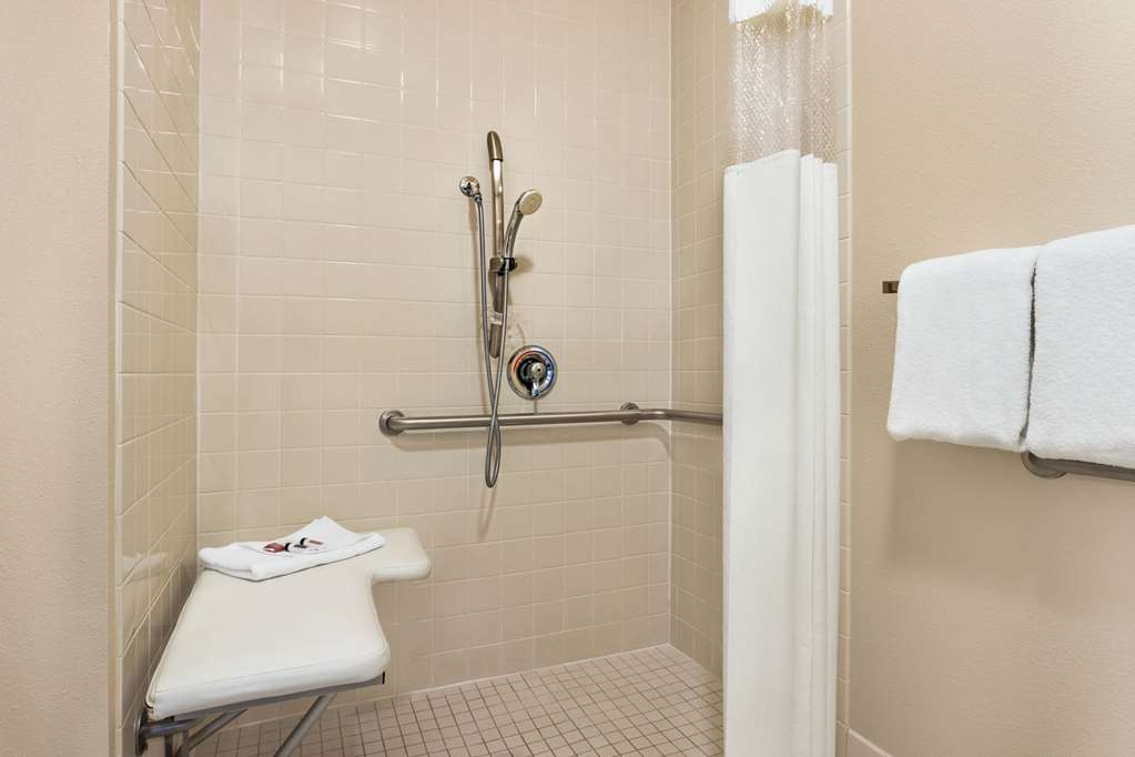 Baymont by Wyndham Ft. Leonard Saint Robert - photo 14
