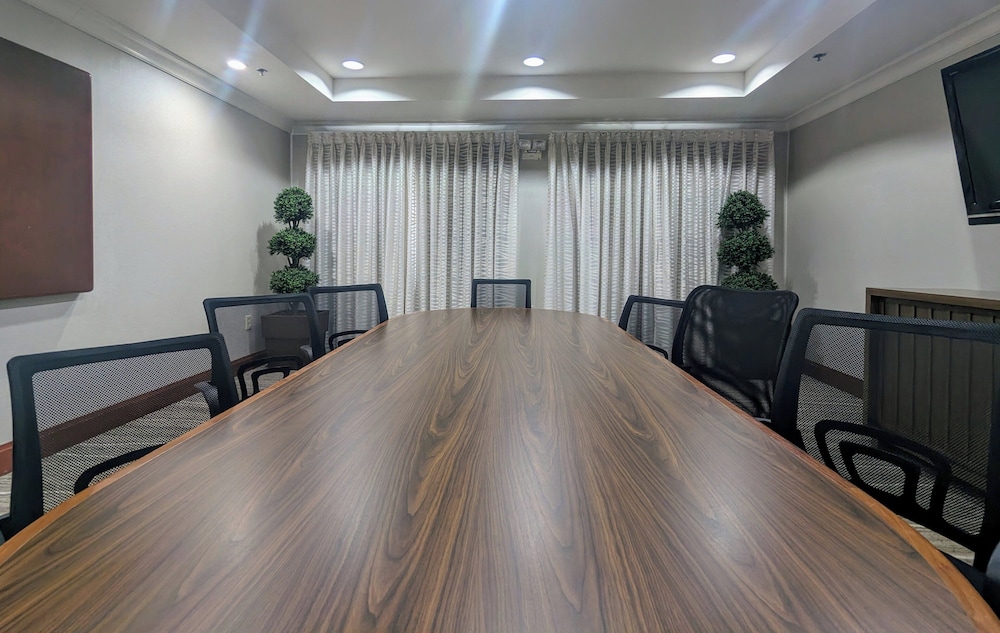 Staybridge Suites Indianapolis Fishers by IHG - photo 81