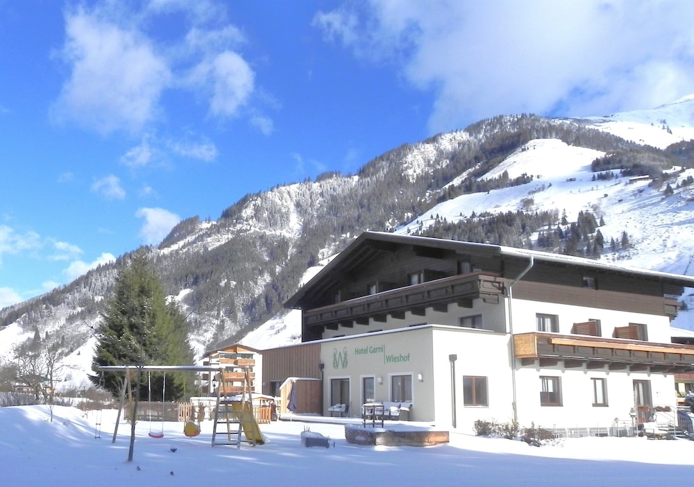 Hotel Garni Wieshof - carbon neutral hotel in Rauris