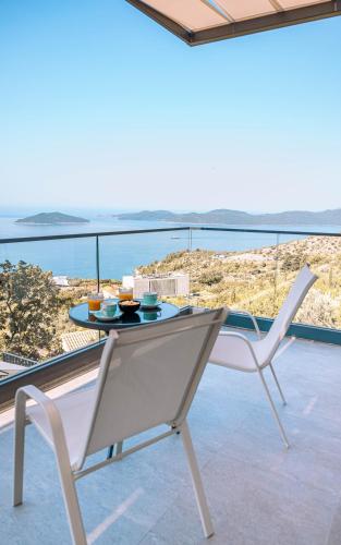 Villa Blue Sunset