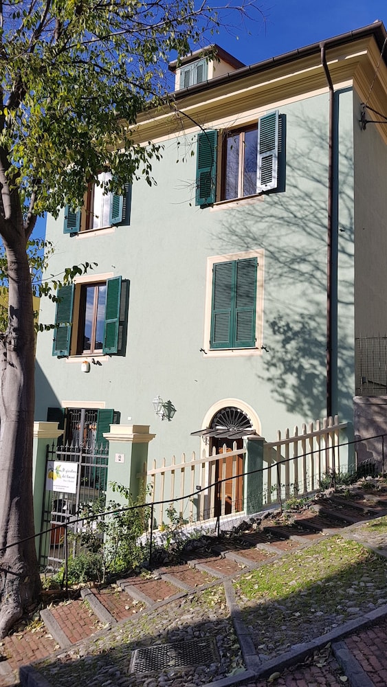 Il Giardino dei Limoni Room & Apartments — 4-Star Luxury Hotel in Genoa, Italy