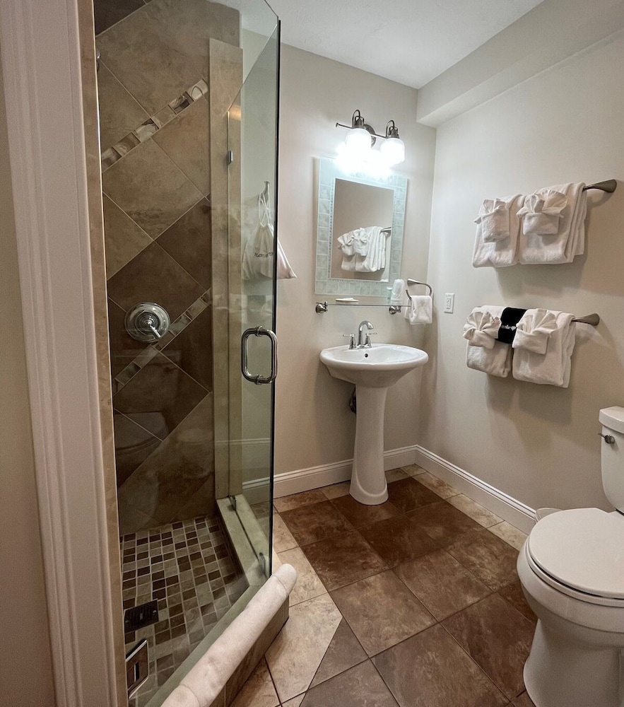 Beach Breeze Inn - photo 50