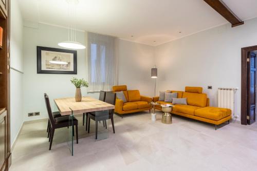 DEZA Case vacanza Nazionale Joy e Living — 4-Star Luxury Hotel in Rome, Italy