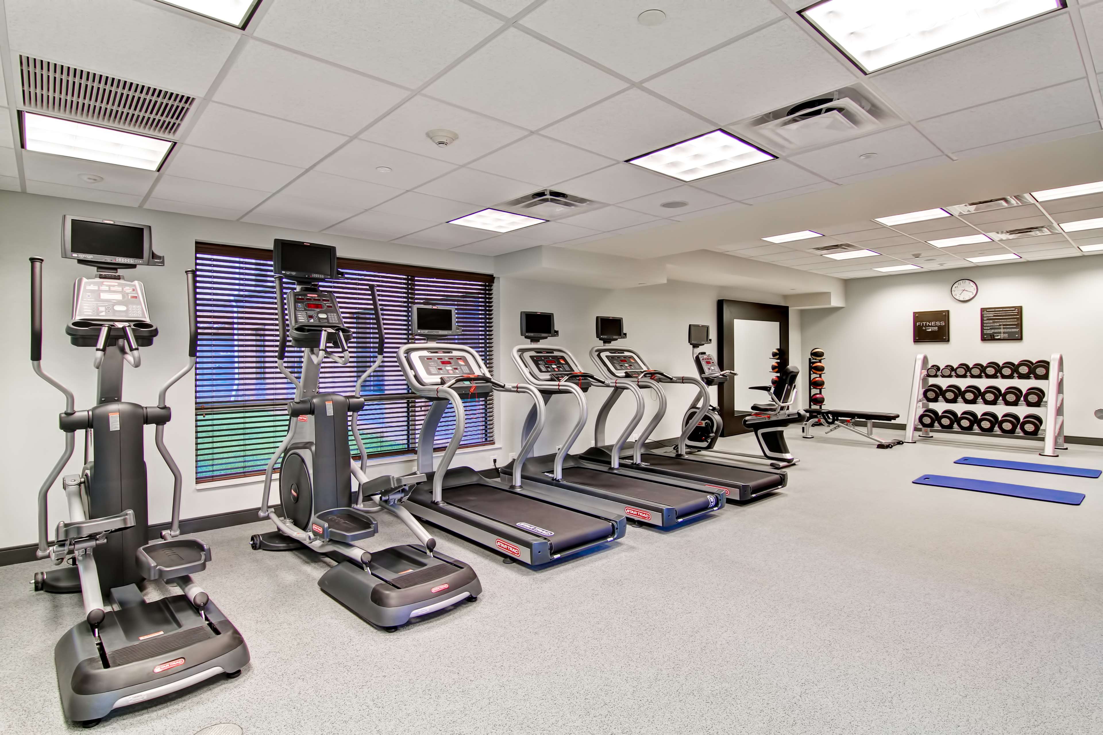 Homewood Suites by Hilton Woodbridge - photo 11