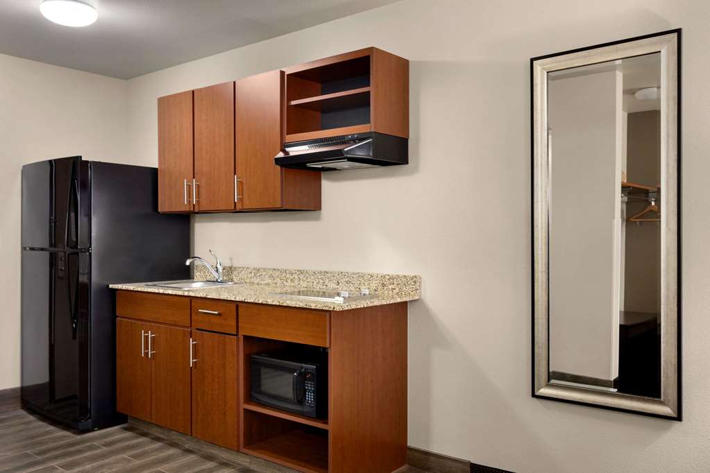 Baymont by Wyndham Glendive - photo 8