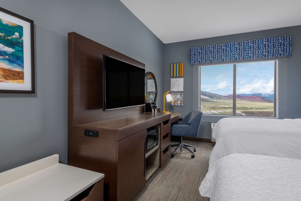 Hampton Inn & Suites Cody - photo 5
