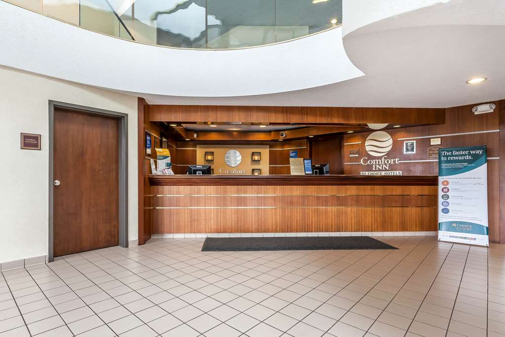 Comfort Inn Cleveland Airport - photo 5