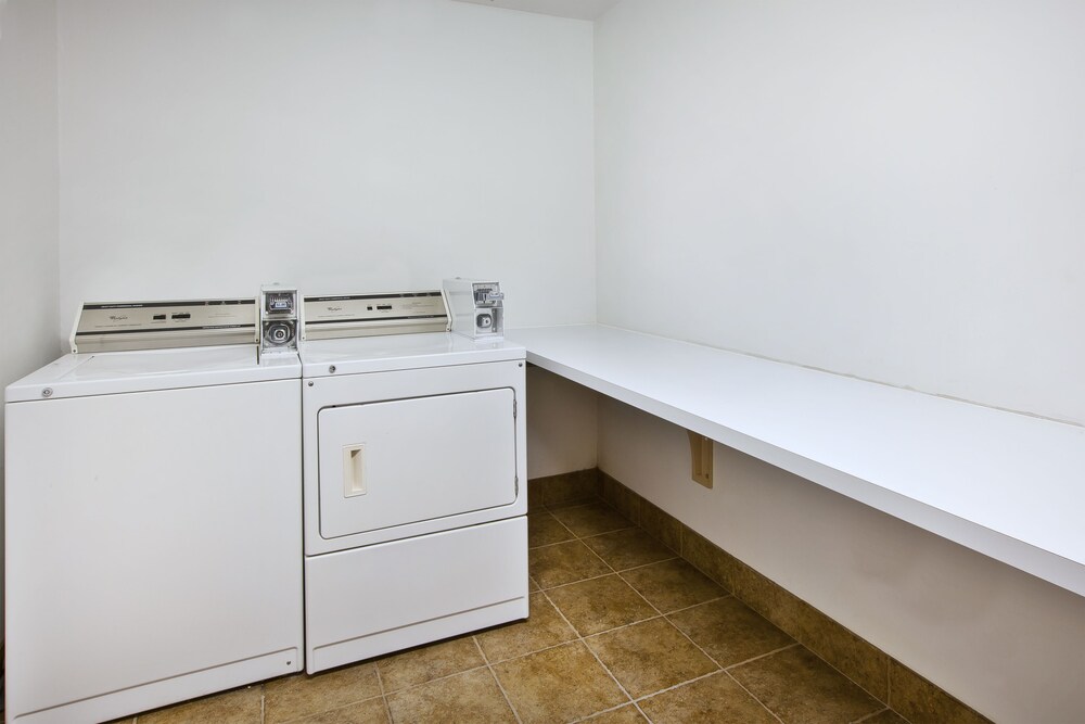 Holiday Inn Express & Suites Montpelier by IHG - photo 43