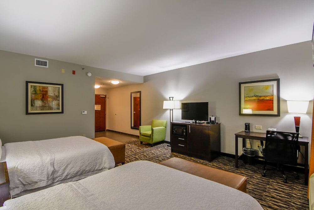 Hampton Inn Foley - photo 17
