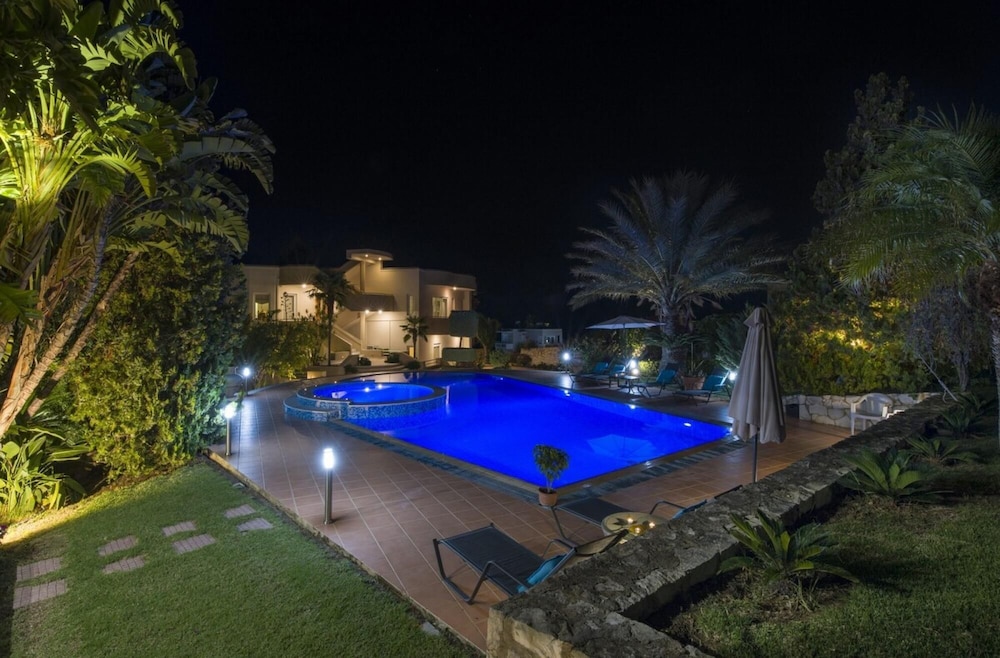 Villa Elina Luxury Residence — 4-Star Luxury Hotel in Chania, Greece