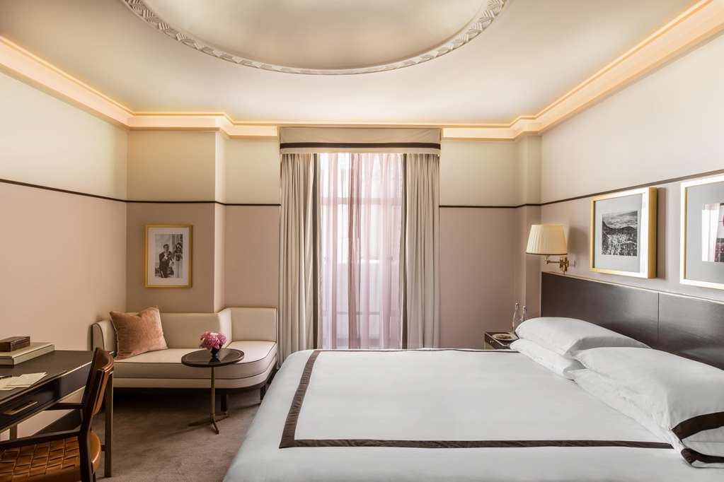 Sunset Tower Hotel - photo 12