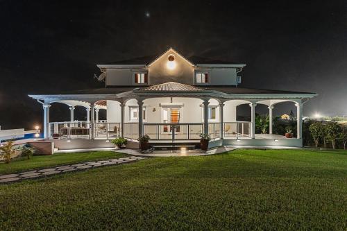 Villa La Palmeraie — 4-Star Luxury Hotel in Le Moule, Guadeloupe