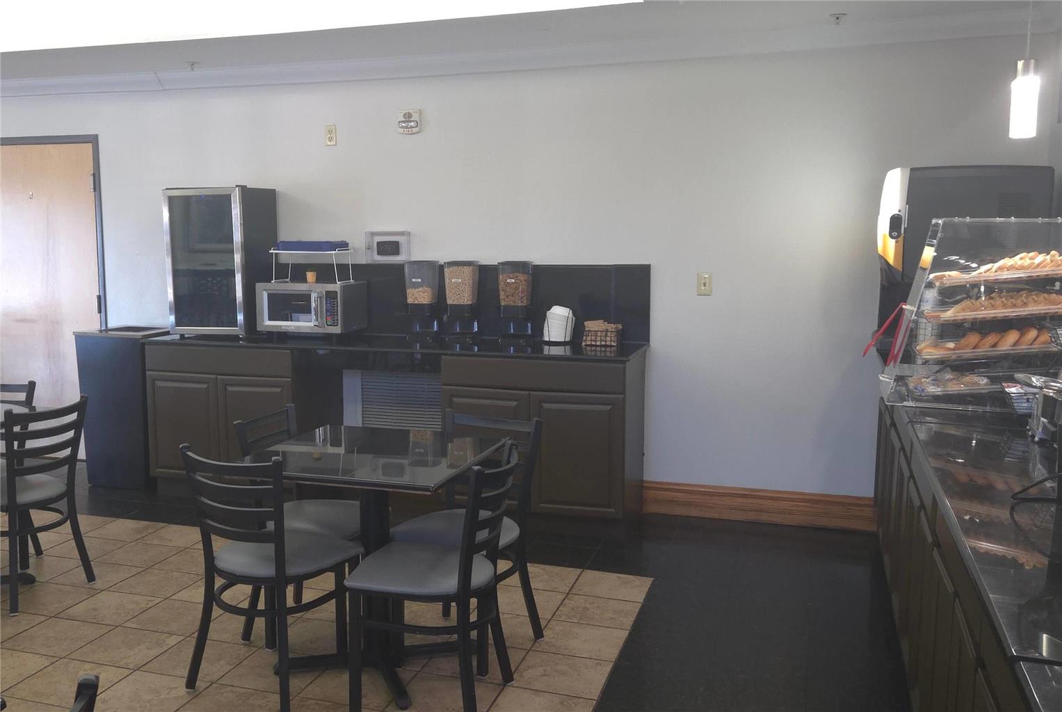 Wingate by Wyndham North East - photo 25