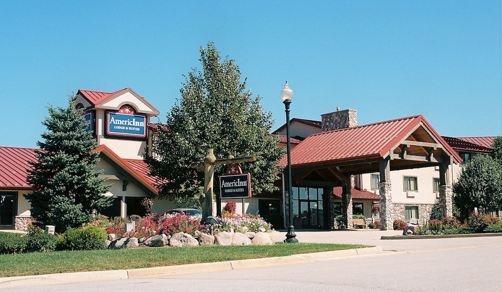 AmericInn by Wyndham Oswego - photo 30
