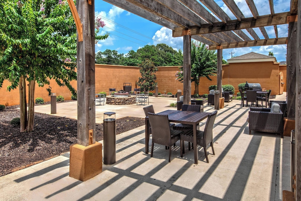 Courtyard by Marriott Troy - photo 16