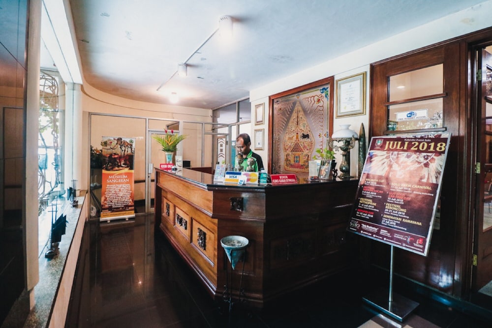 Reddoorz Plus At Purwosari in Surakarta, Indonesia