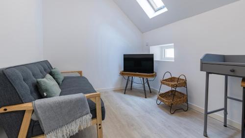 Estrela Escape Studios 2 by LovelyStay — 4-Star Luxury Hotel in Lisbon, Portugal