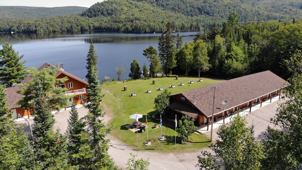Motel Ours Bleu — hotel in Maniwaki