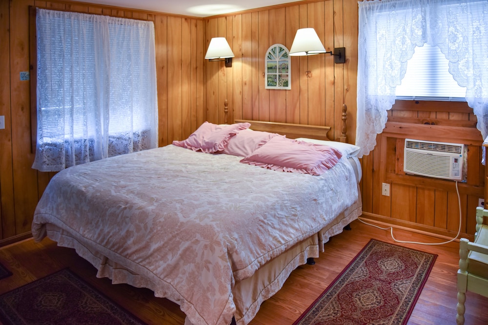 Shorelands Guest Resort and Cottages - photo 16