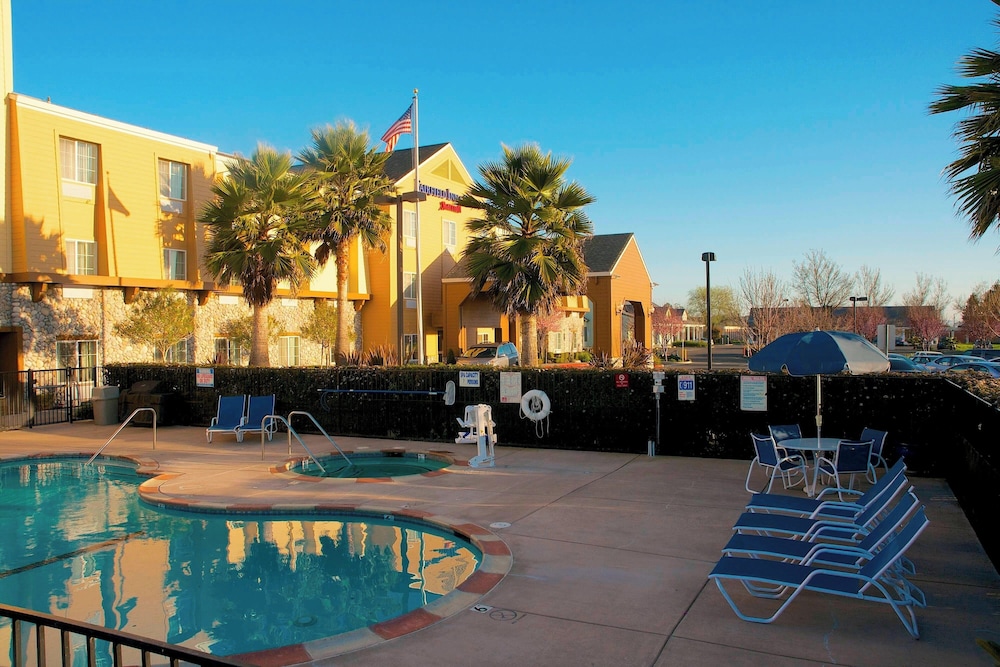 Fairfield Inn & Suites by Marriott Napa American Canyon - photo 15