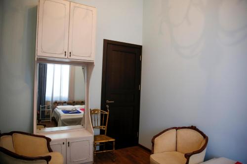 Apartment on Chubinashvili 30