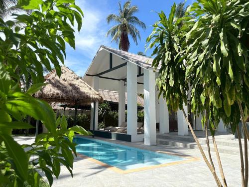 Tropical Garden Luxury Villa Koh Phangan — 4-Star Luxury Hotel in Ko Pha Ngan, Thailand
