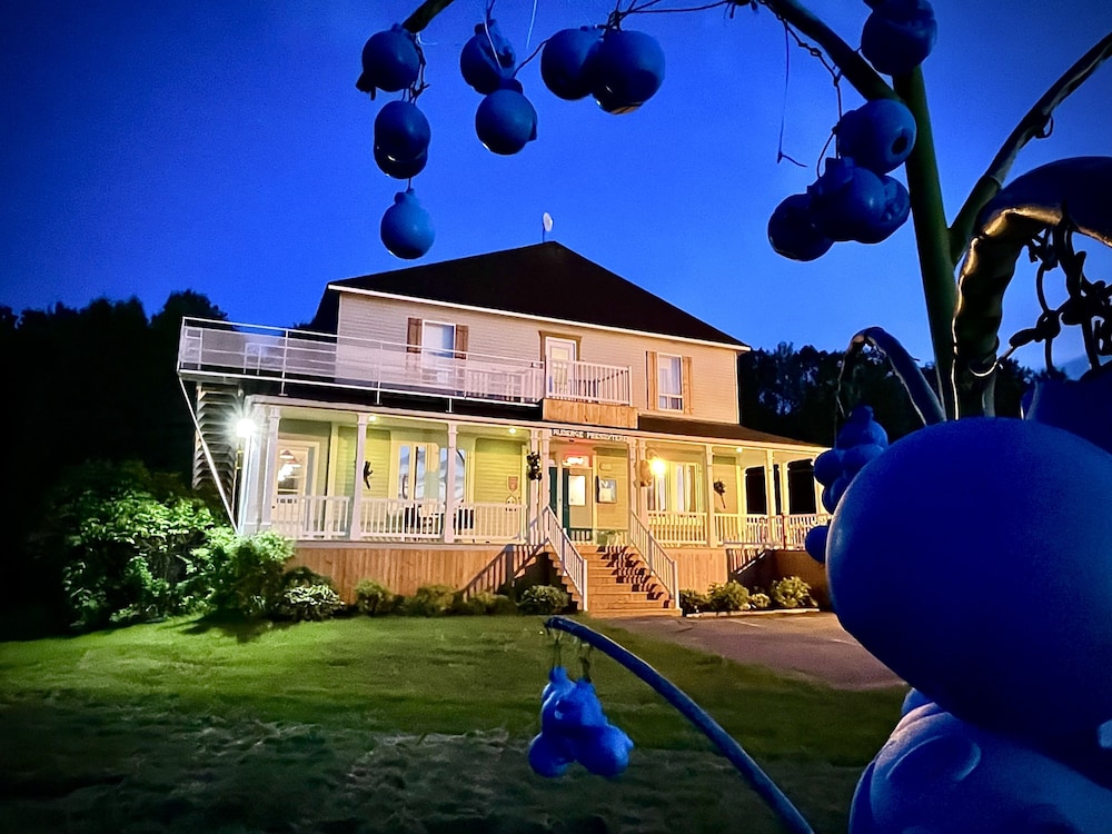 Auberge Presbytere Mont Lac Vert in Alma, Canada