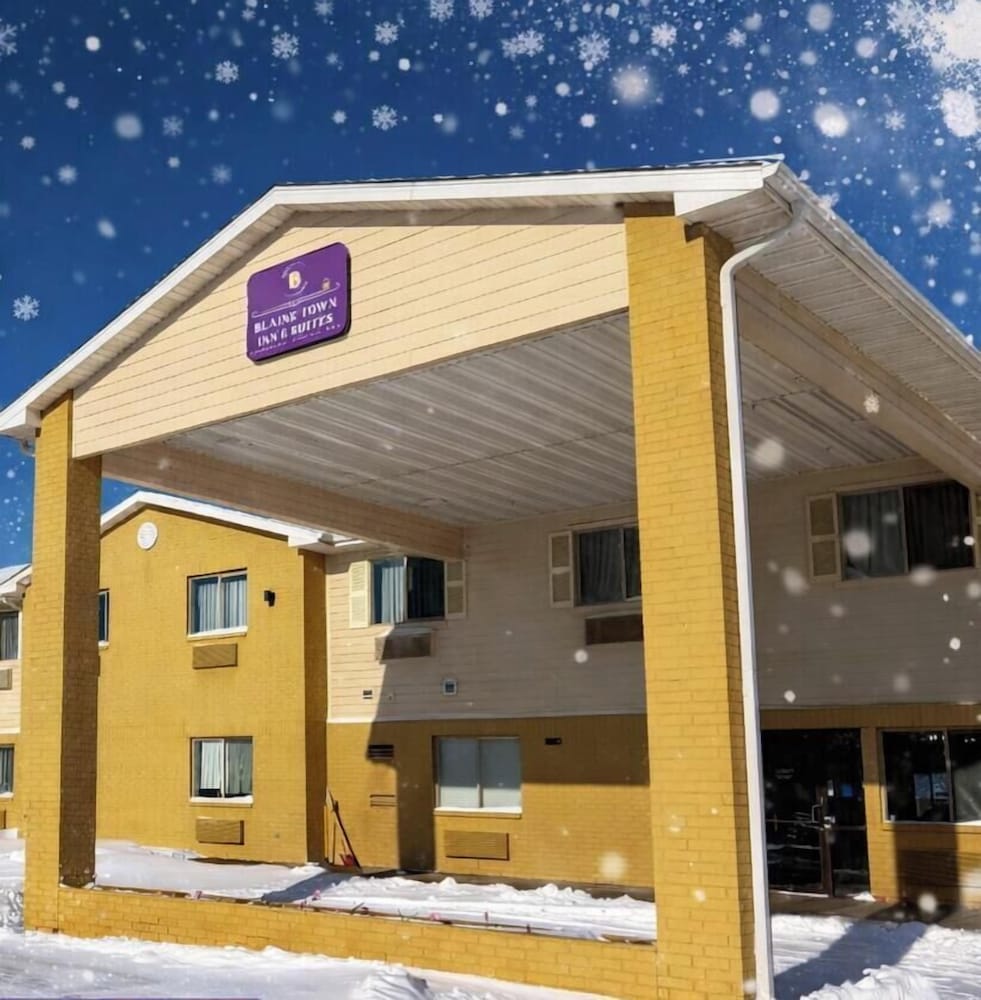 Blaine Town Inn Suites — Blaine