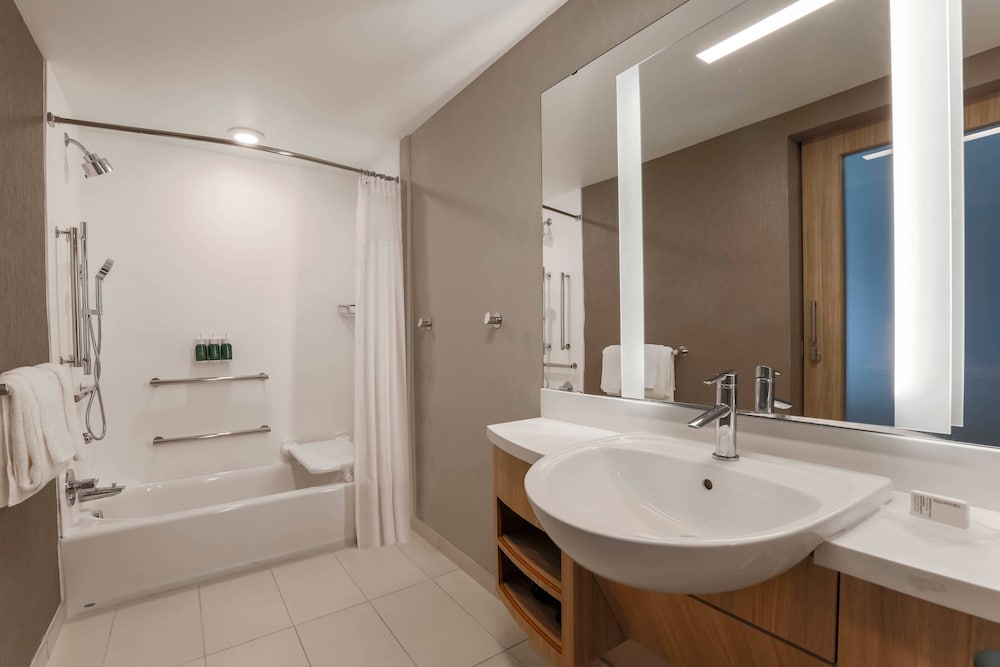SpringHill Suites by Marriott Tallahassee North - photo 17