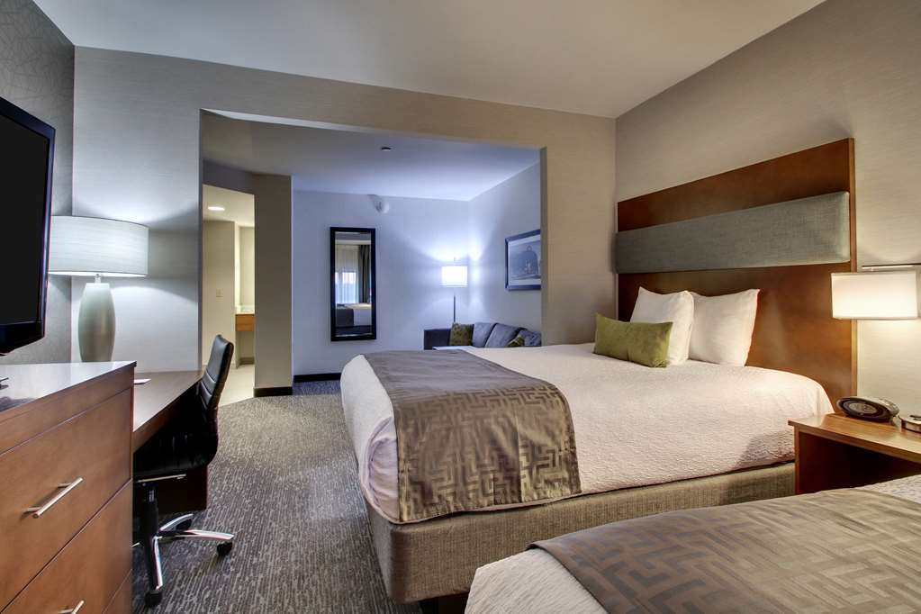 Best Western Plus Boston Hotel - photo 16
