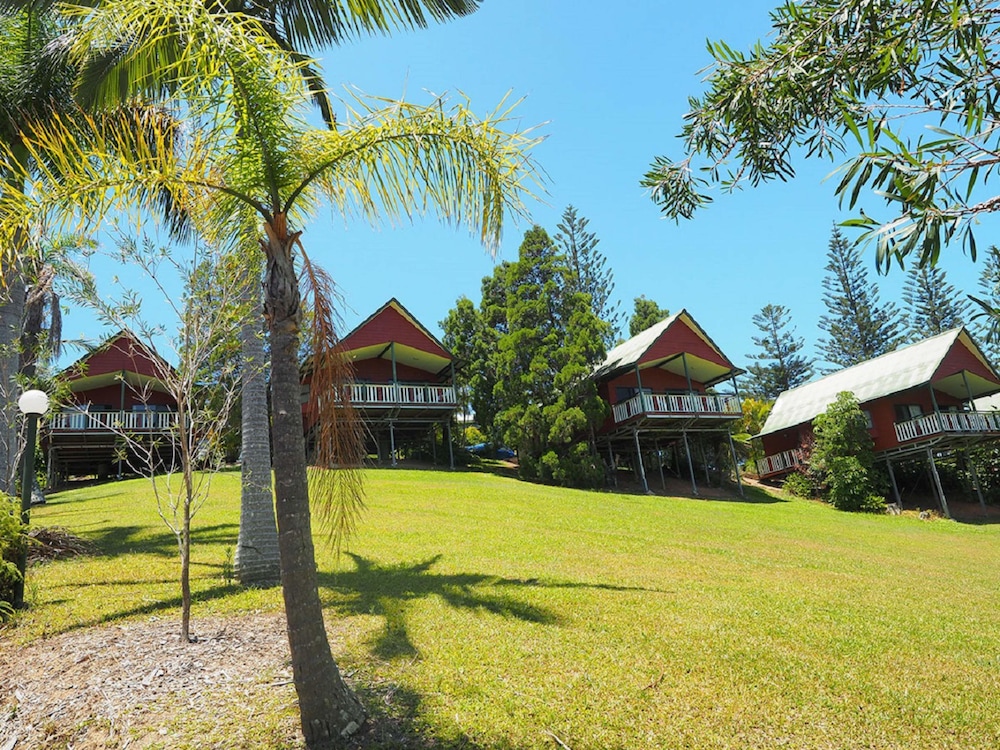 Paradise Palms Resort — hotel in Korora
