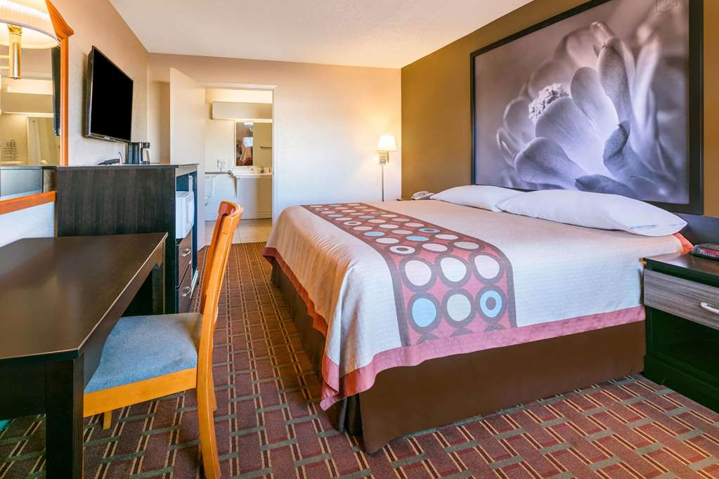 Super 8 by Wyndham Abilene North - photo 13
