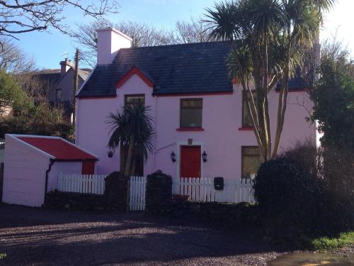 The Old Barracks Caherdaniel - carbon neutral hotel in Unknown City
