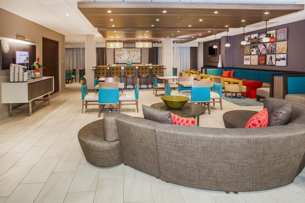 Holiday Inn Express & Suites Litchfield West by IHG - photo 45