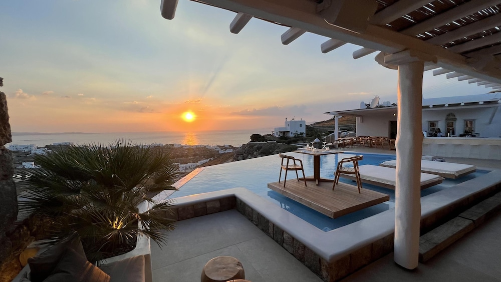 Nomia Sunset Suites Mykonos in Mykonos, Greece