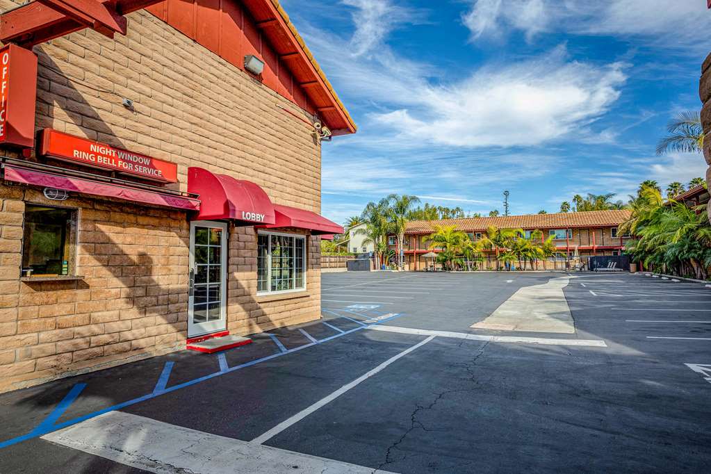 Motel 6 Carlsbad CA North - photo 7