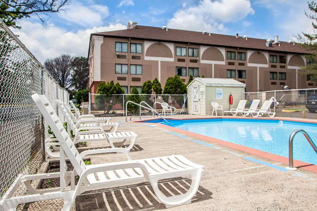 Comfort Inn Feasterville Trevose - photo 34