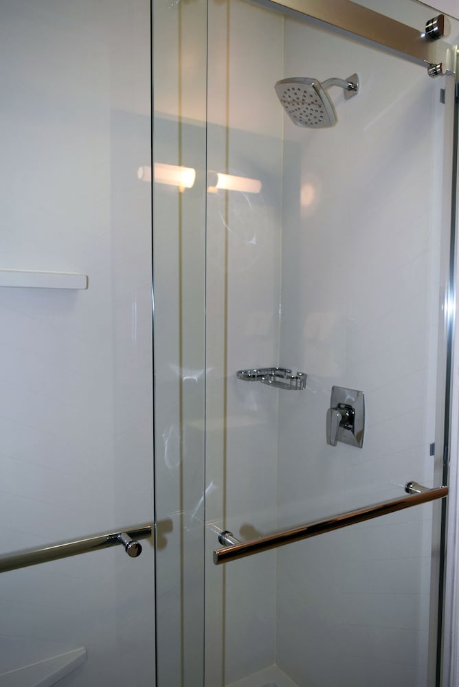 Fairfield Inn and Suites by Marriott Youngstown Austintown - photo 10