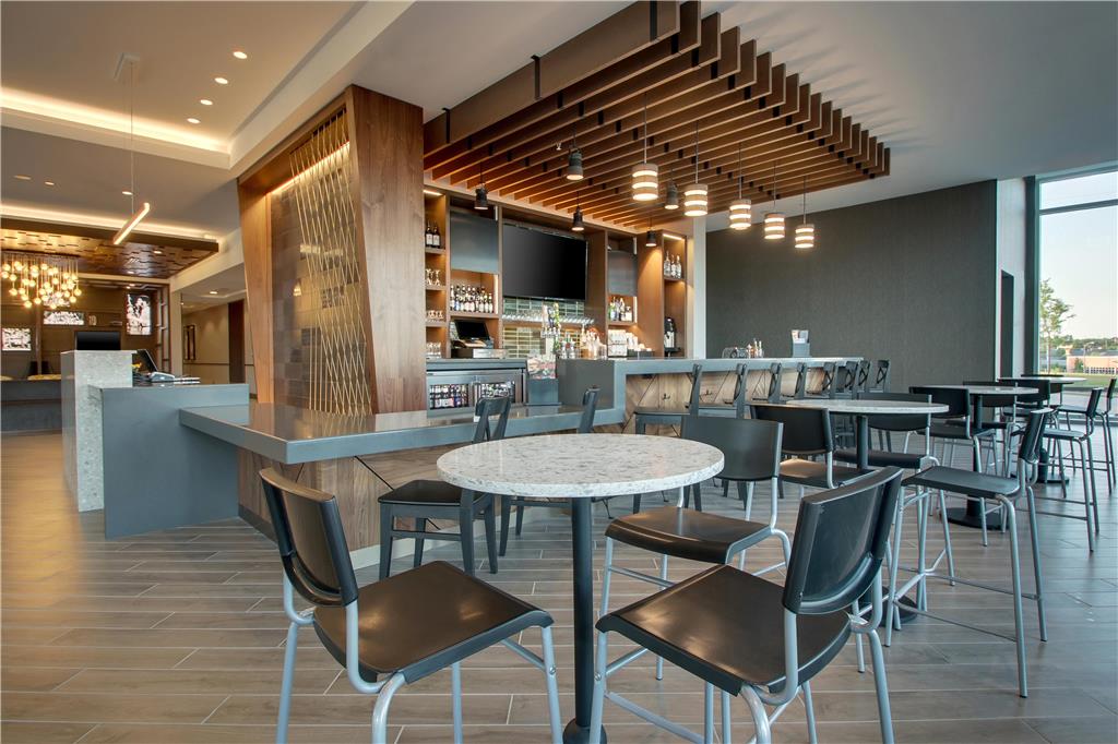 Hyatt Place Milwaukee Downtown - photo 4