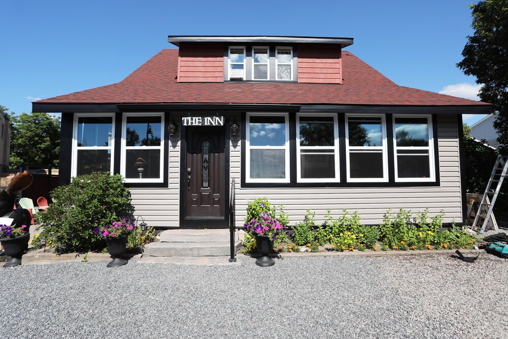 The Inn - carbon neutral hotel in Gravenhurst