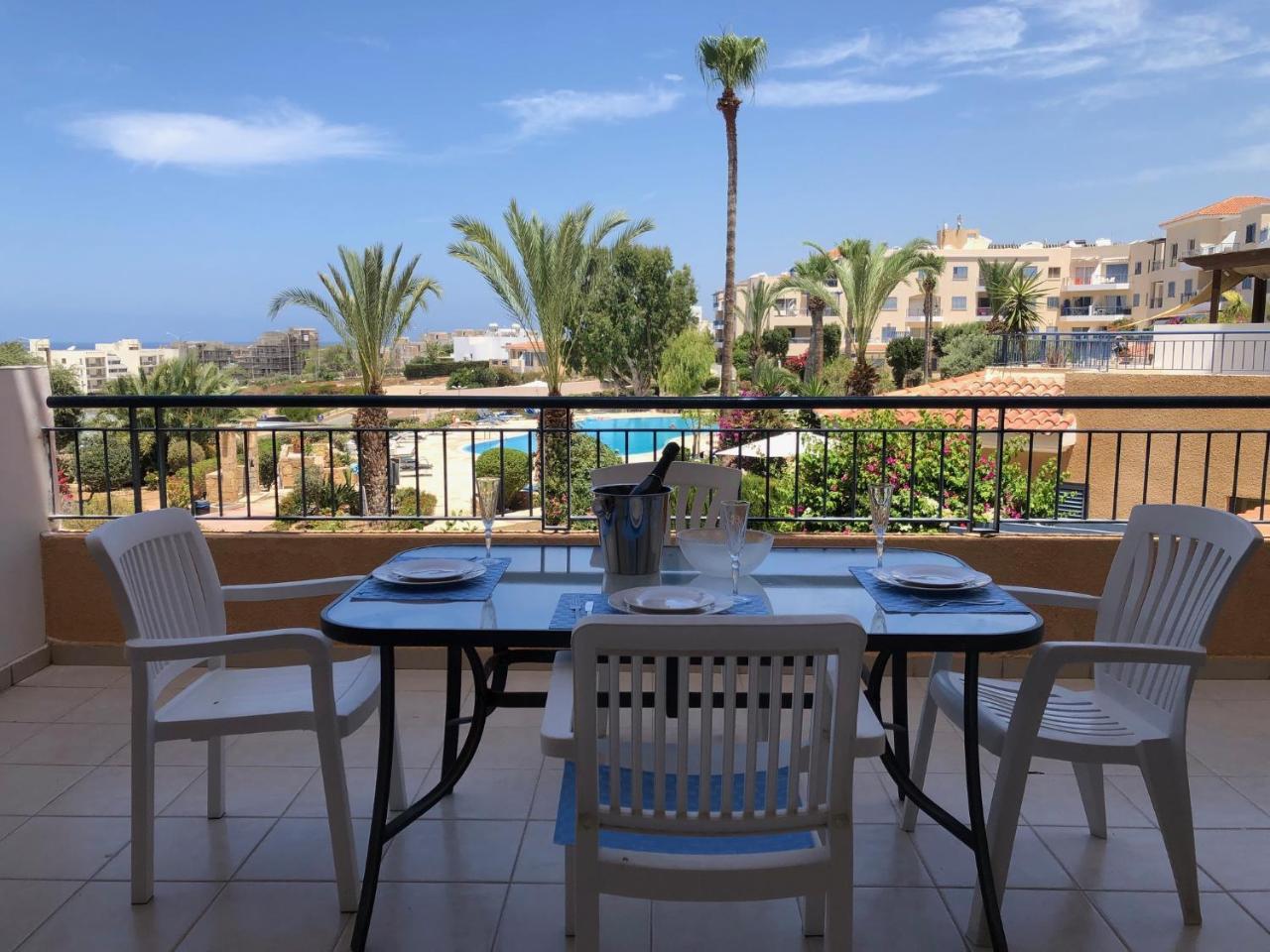 Kings Palace Stylish 2 bed apartment with sea views