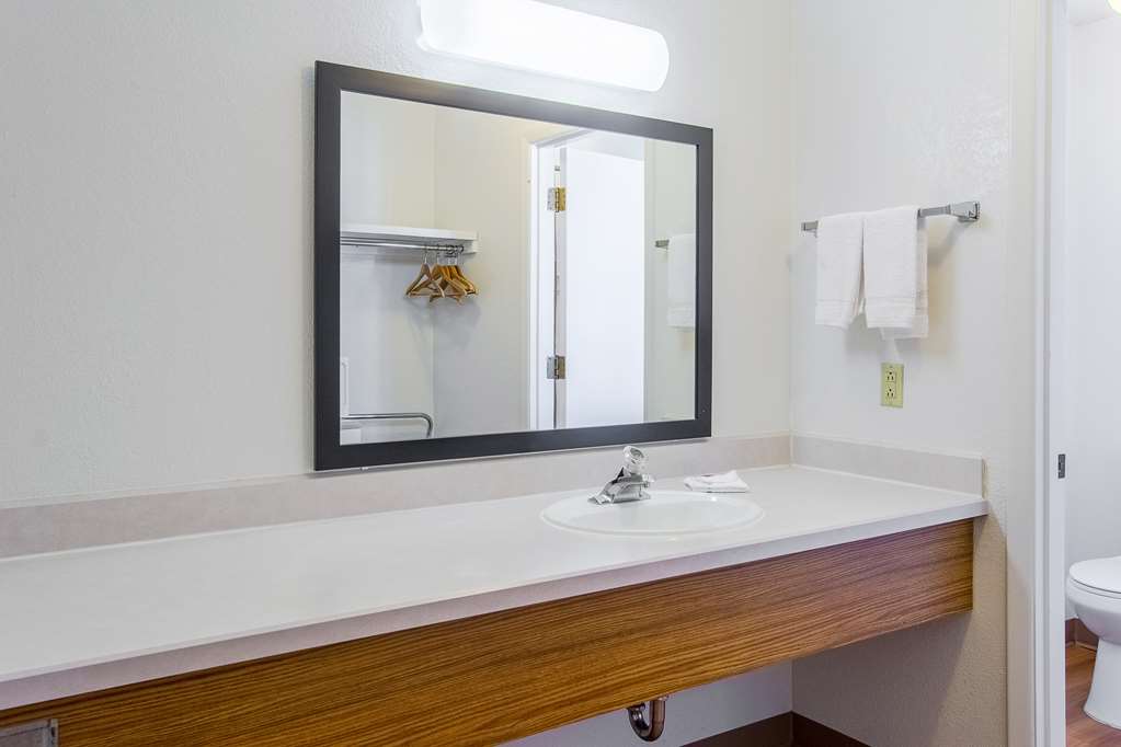 Motel 6 Madras OR - photo 19