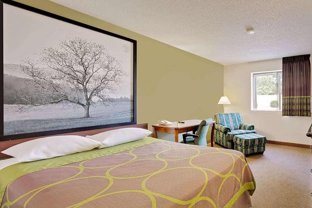 Super 8 by Wyndham Johnson City - photo 16