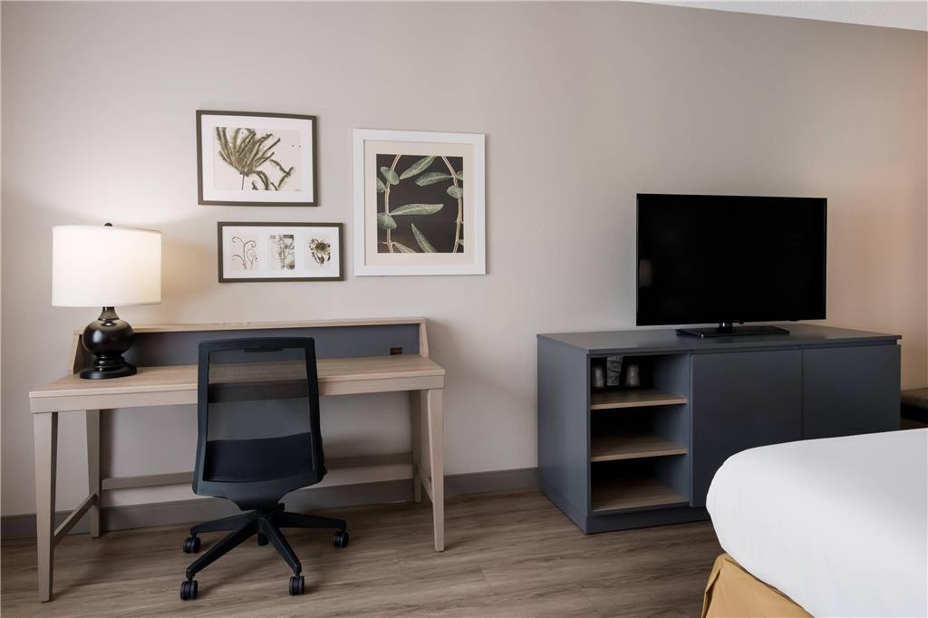 Country Inn & Suites by Radisson Harrisburg Northeast Hershey - photo 8
