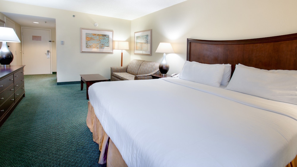 Holiday Inn Express Indianapolis Airport by IHG - photo 6