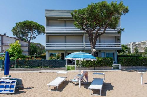 Beach & Relax — 4-Star Luxury Hotel in Lido Di Jesolo, Italy