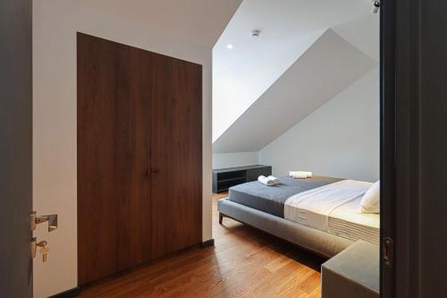 Stylish 3BR Duplex in Avlabari By Wehost