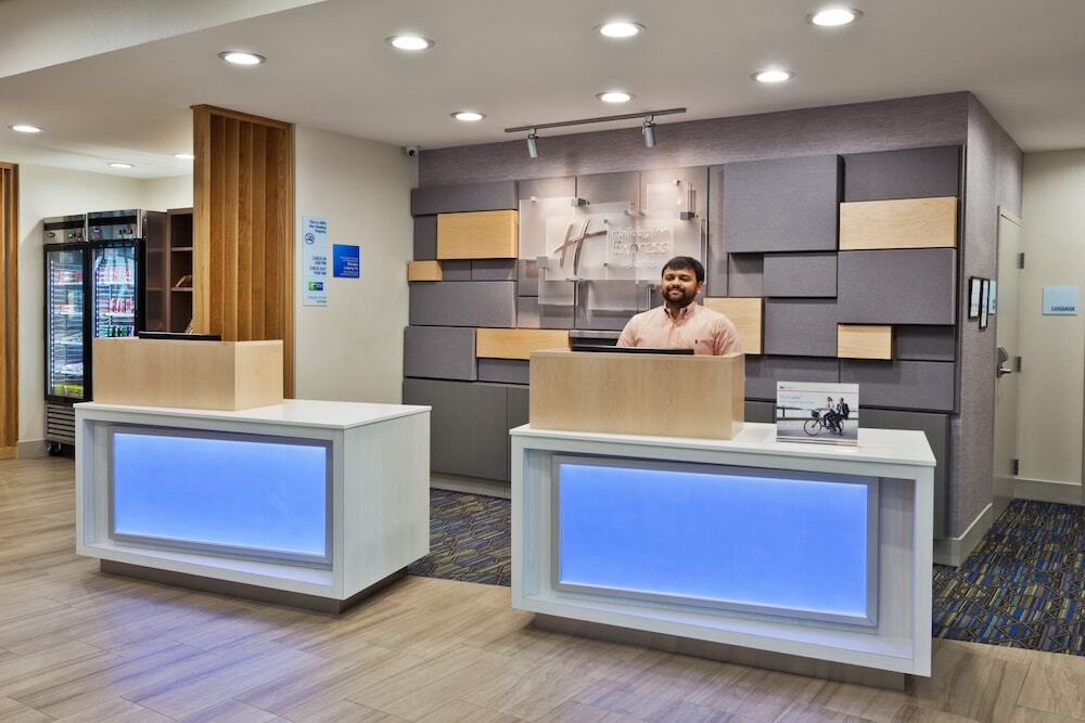 Holiday Inn Cartersville - photo 22