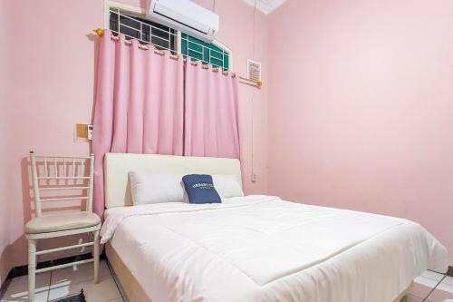 Urbanview Alza by RedDoorz in Cianjur, Indonesia