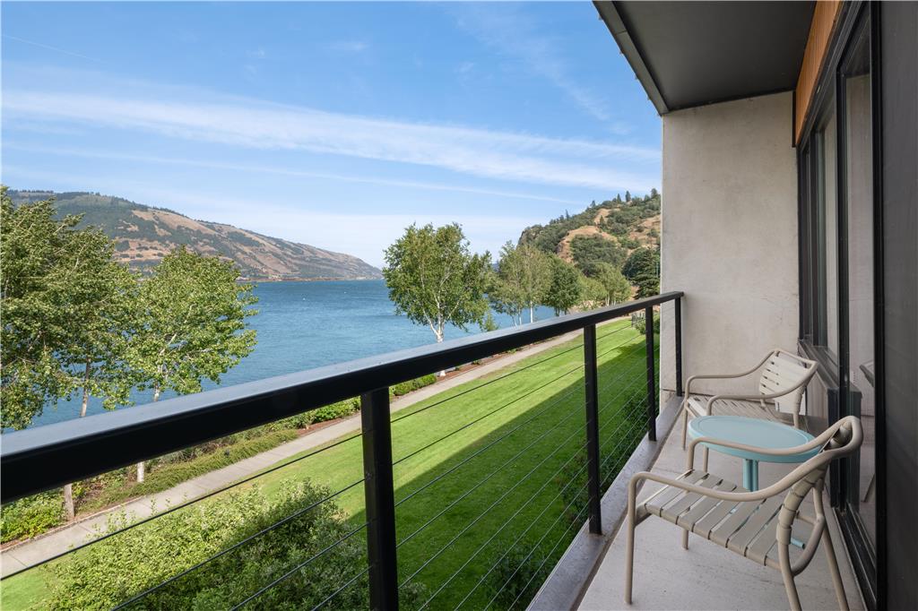 Best Western Plus Hood River Inn - photo 17